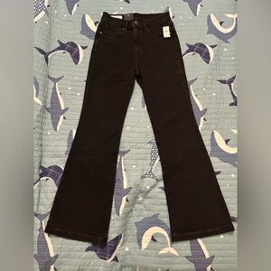GAP 70s flare high rise black wash jeans size 27 / 4 short NWT